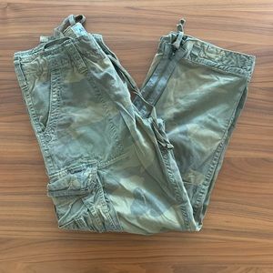 ABERCROMBIE & FITCH Camo Cargo Pants Men
